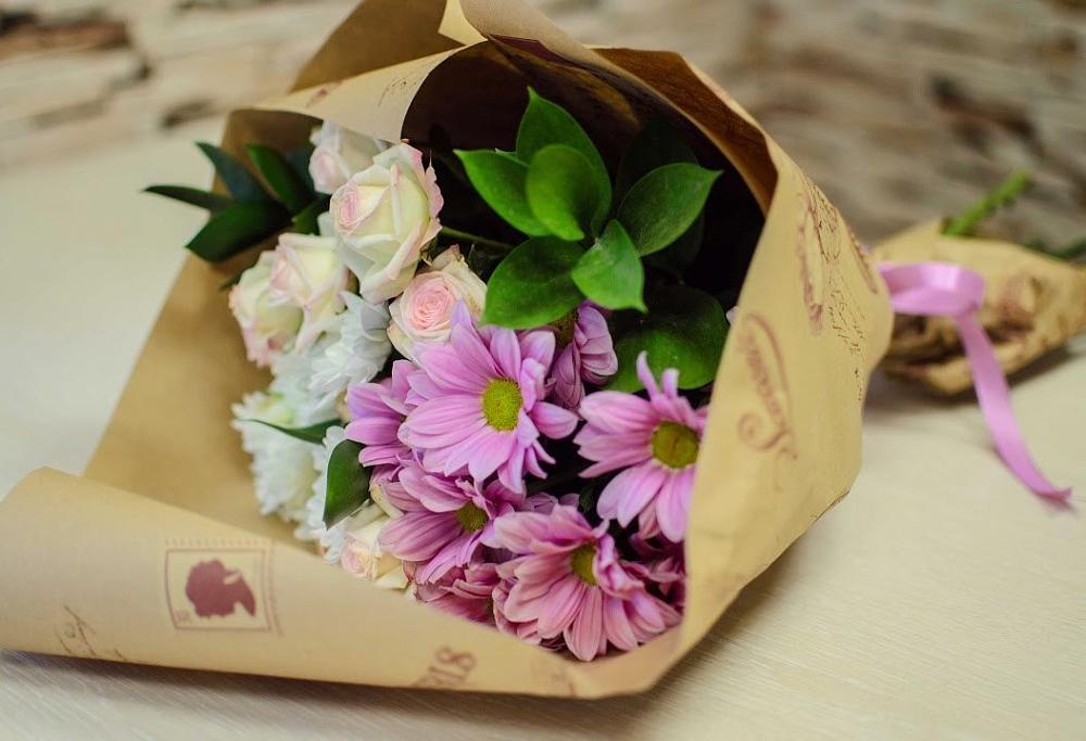 Букет цветов из: Розы и Хризантемы в Белые Берега