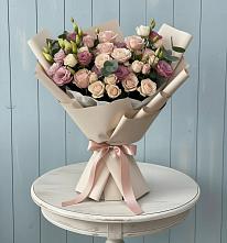 Букет цветов из:  Розы и Лизиантусы в Белые Берега