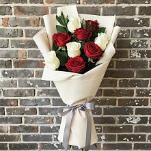 Букет цветов из:  Розы #REPLACE_PRED# Белые Берега