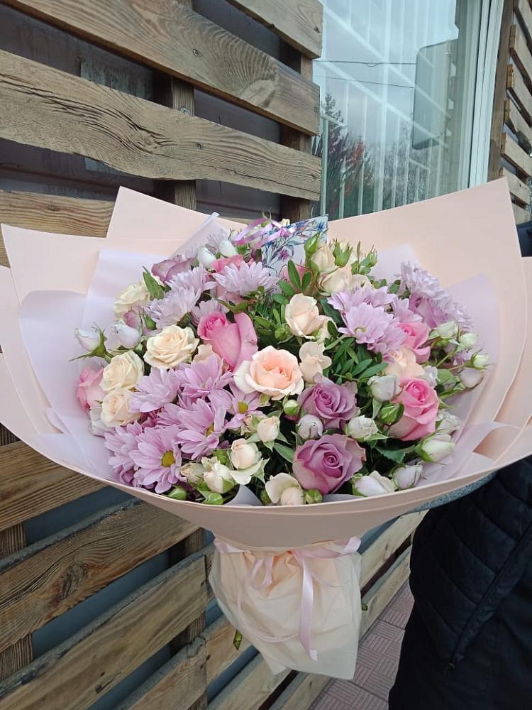 Букет цветов из: Розы и Хризантемы в Белые Берега