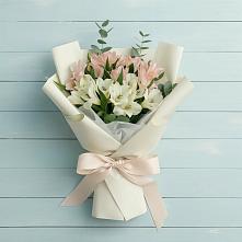 Букет цветов из:  Альстромерии в Белые Берега