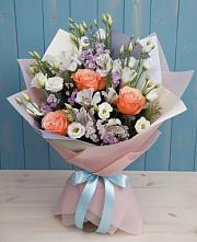 Букет цветов из:  Лизиантусы, Розы, Альстромерии и Гипсофила #REPLACE_PRED# Белые Берега