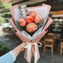 Букет цветов из:  Розы #REPLACE_PRED# Белые Берега