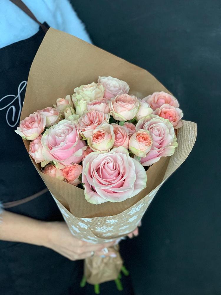 Букет цветов из: Хризантемы и Розы в Белые Берега