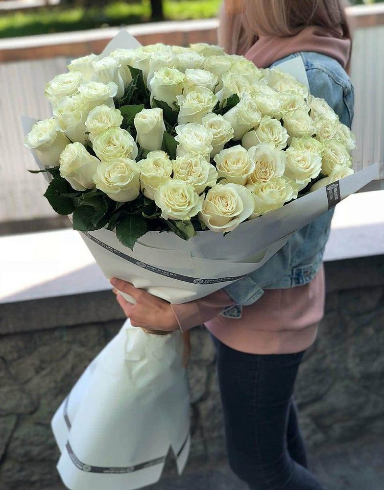 35 Белых роз в Белые Берега Букет 35 Белых роз в Белые Берега