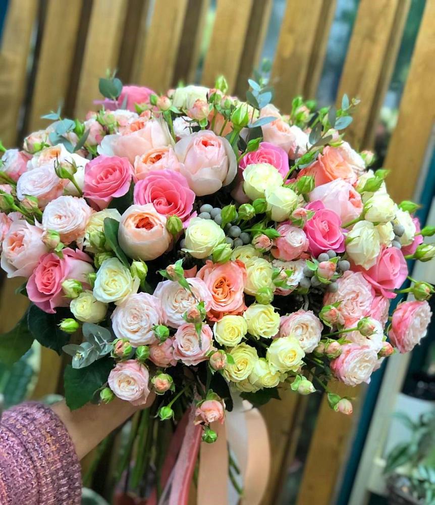 Букет цветов из: Розы в Белые Берега