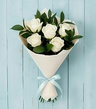 Букет цветов из:  Розы #REPLACE_PRED# Белые Берега