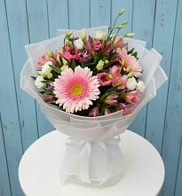 Букет цветов из:  Герберы, Альстромерии и Лизиантусы в Белые Берега