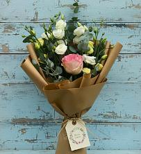Букет цветов из:  Розы и Лизиантусы в Белые Берега