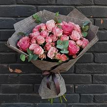 Букет цветов из:  Розы #REPLACE_PRED# Белые Берега